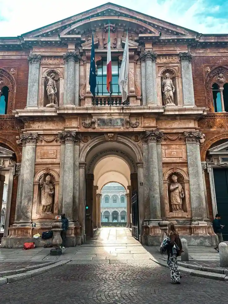 بازه های زمانی ثبت نام مقاطع مختلف دانشگاههای ایتالیا: مقطع لیسانس و رشته های پزشکی - داروسازی - مقطع فوق لیسانس - مقطع دکترا